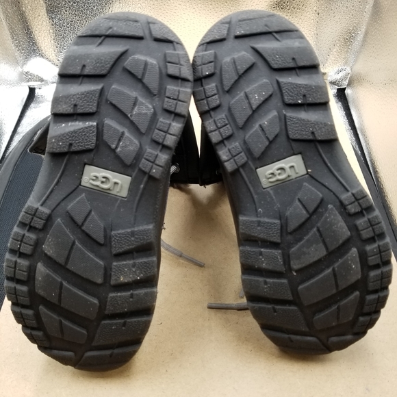 UGG Women's Black Winter Boots - Picture 7 of 8